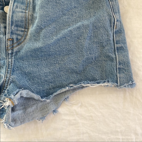 Levi Denim Ribcage Shorts - Picture 6 of 6